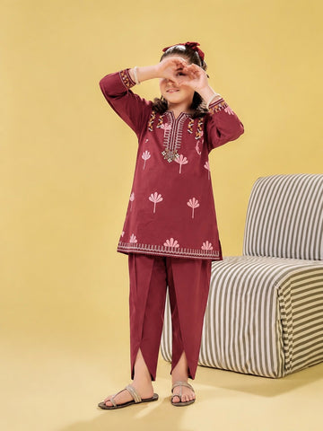 Girls Maroon Printed Cotton Embroidered 2-Piece Suit